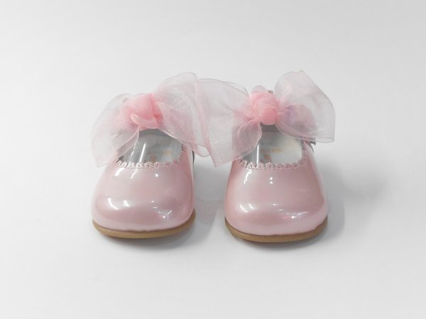 Zapato Andanines de charol rosa con lazo